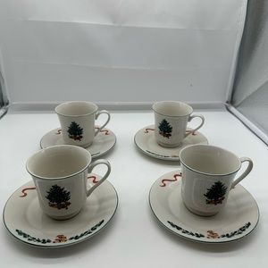Set of 4 Newcor Christmas Morning Footed Cups Mugs & Saucers Tree Ribbons Bear